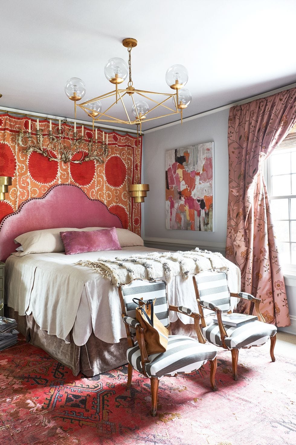 rosa und graue Schlafzimmer