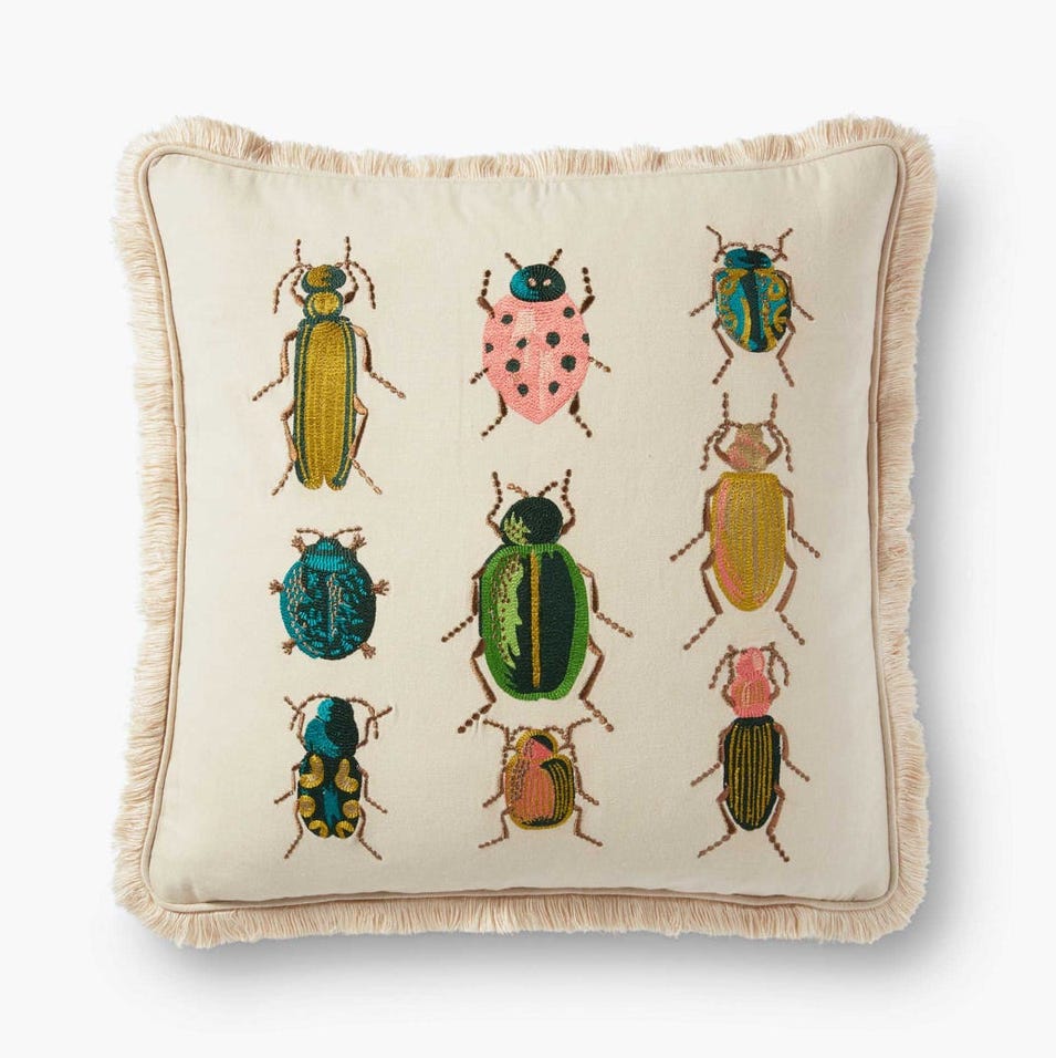 Käfer und Käfer bestickte Kissen