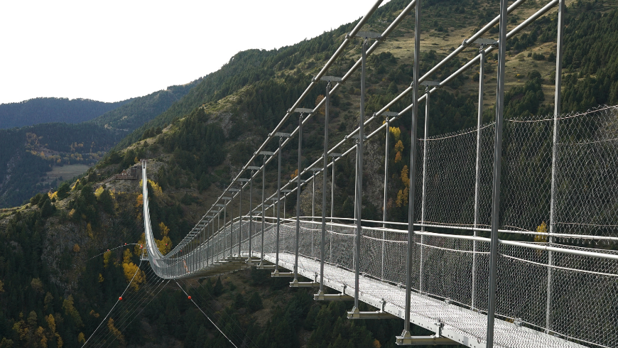 Totale der Andorra-Brücke in den Pyrenäen