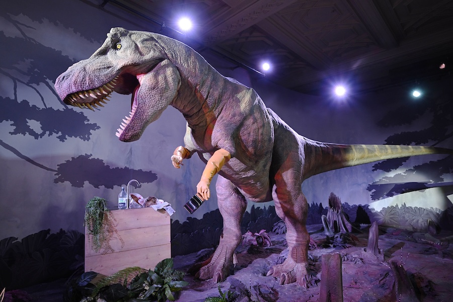 Legendary T-rex roars rubber washing-up gloves extinct