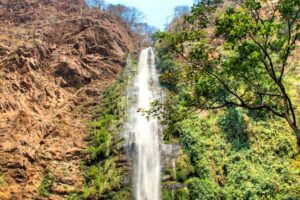 Ghana im menschlichen Tempo: Natur, Kultur und die Kunst des langsamen Reisens