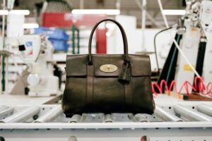 Mulberry arbeitet mit British Pasture Leather zusammen, um diesen April eine besondere Kollektion vorzustellen