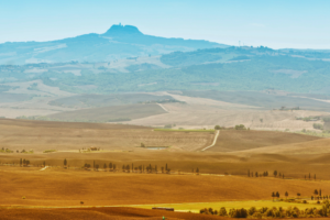 Monte Amiata: ein grüner Führer zu Natur, Dörfern und authentischen Aromen