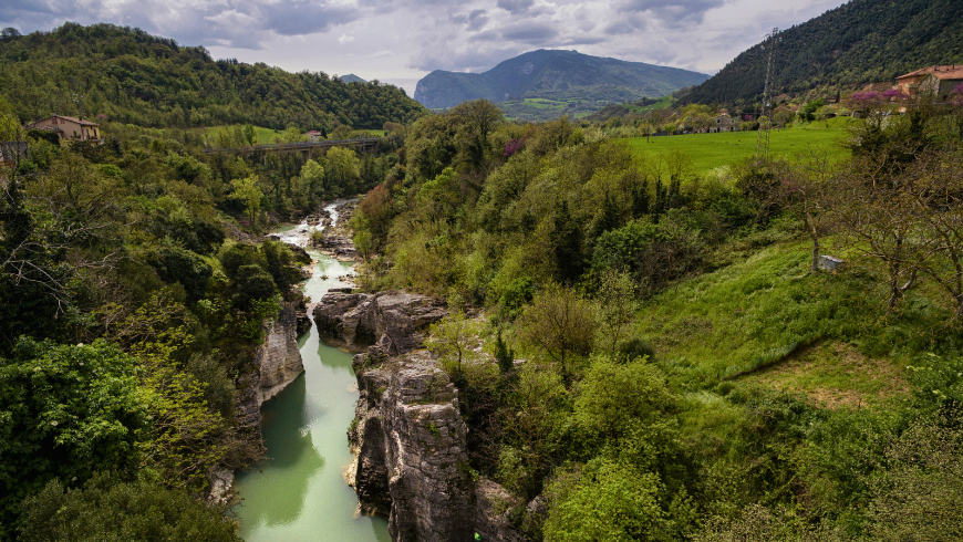 Was es in Fossombrone zu sehen gibt: die Marmitte dei Giganti