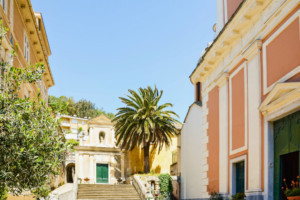 Moneglia: Ein grüner Reiseführer zum Meer, zu den Dörfern und zu den Wanderwegen der Riviera di Levante