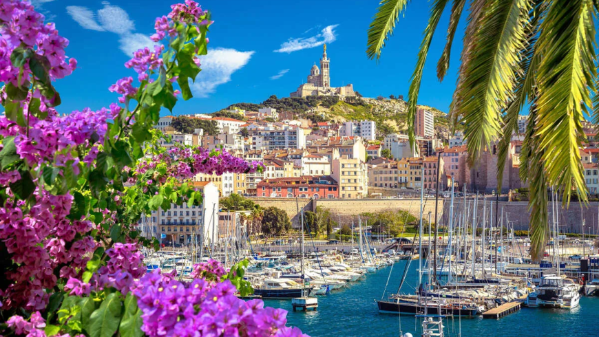 Nachhaltige Reise von Marseille nach Cassis: Wandern durch die Calanques und Erkunden der Mittelmeerküste