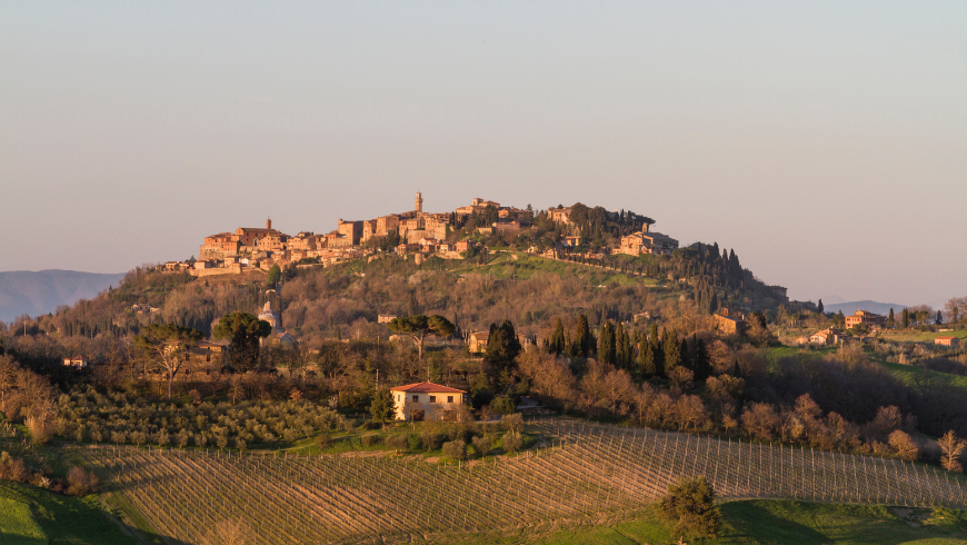 Blick auf Montepulciano, Val d'Orcia